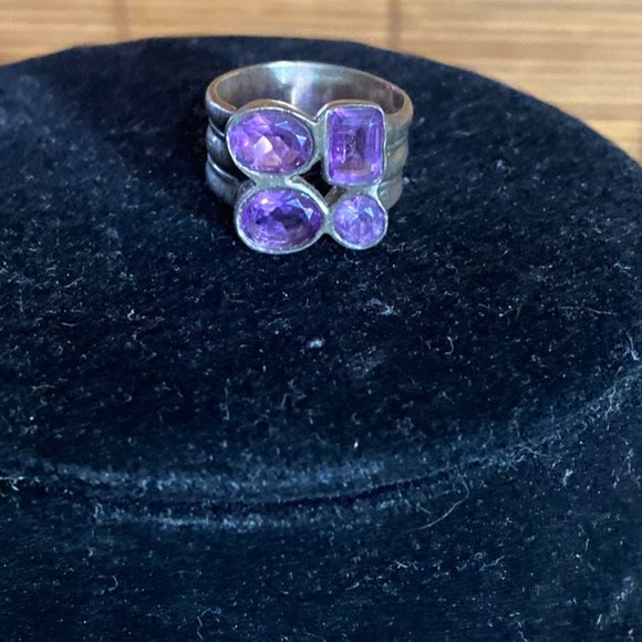 Jewelry - Vintage Amethyst Silver Ring Size 7